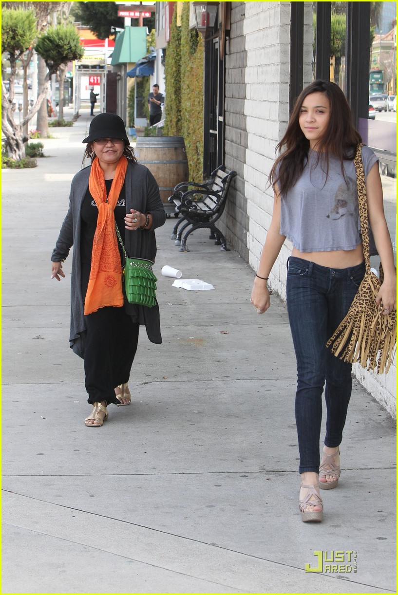 Vanessa Hudgens: Studio Cafe with Josh Hutcherson!