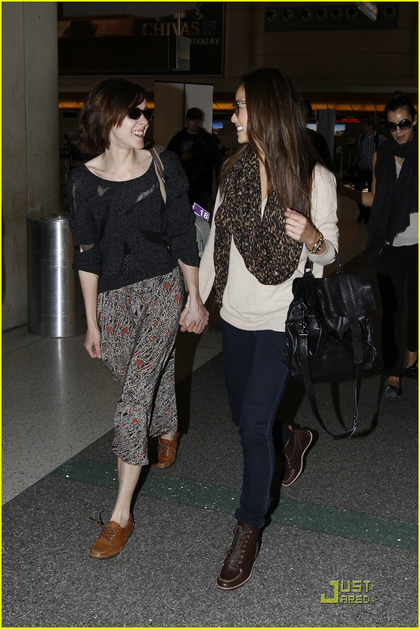 Jamie Chung & Jena Malone Lift Off for London