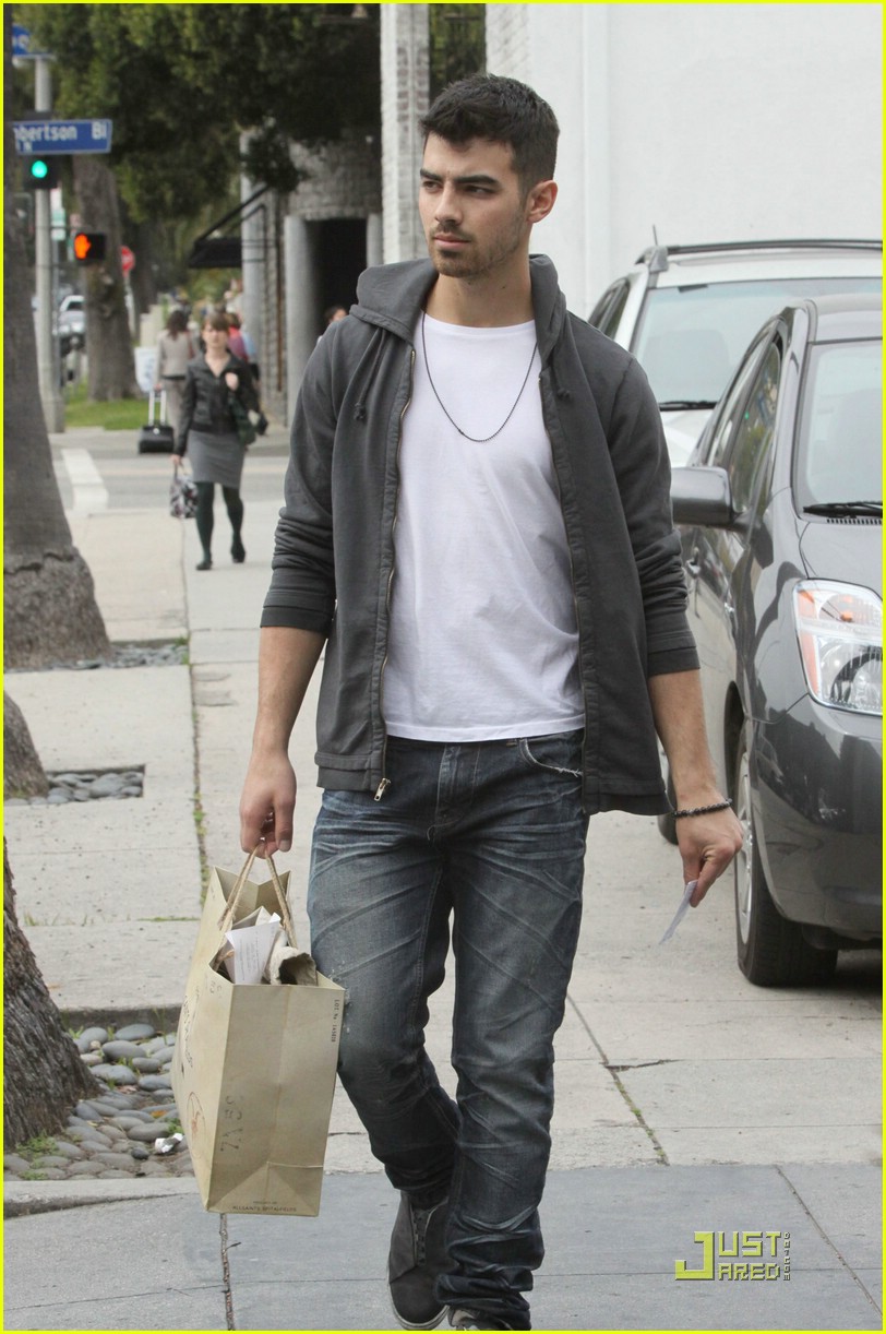 Joe Jonas: Allsaints Spitalfields Shopper