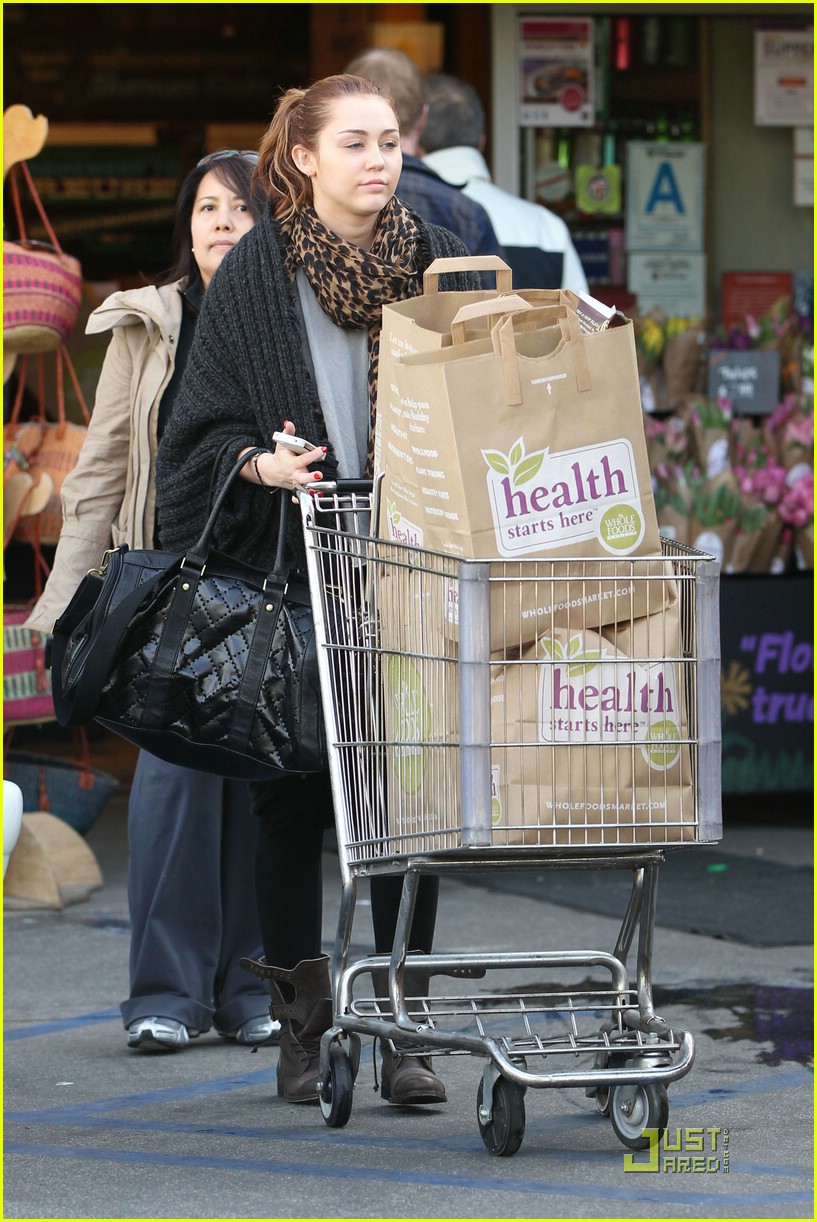 Miley Cyrus: Grocery Girl