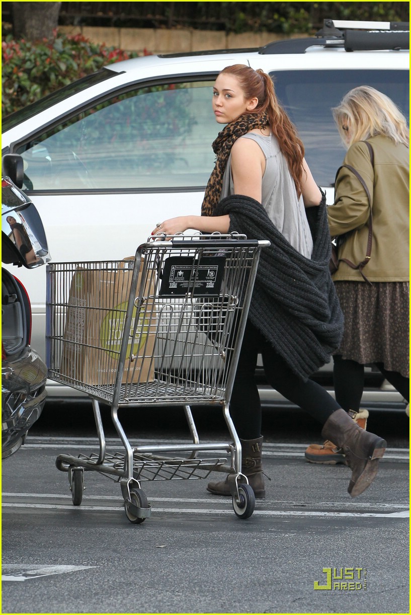 Miley Cyrus: Grocery Girl