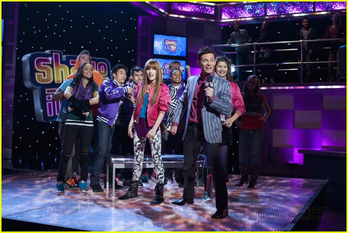 Zendaya Puts On The Glitz TONIGHT