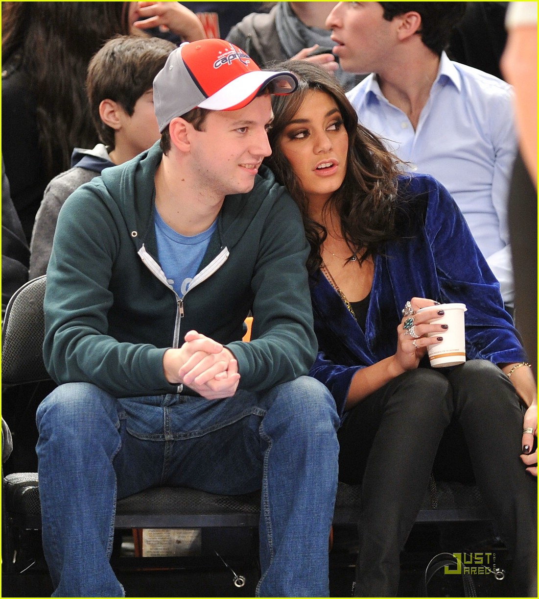 Vanessa Hudgens & Gaelan Connell: Bandslam Basketball Buddies!