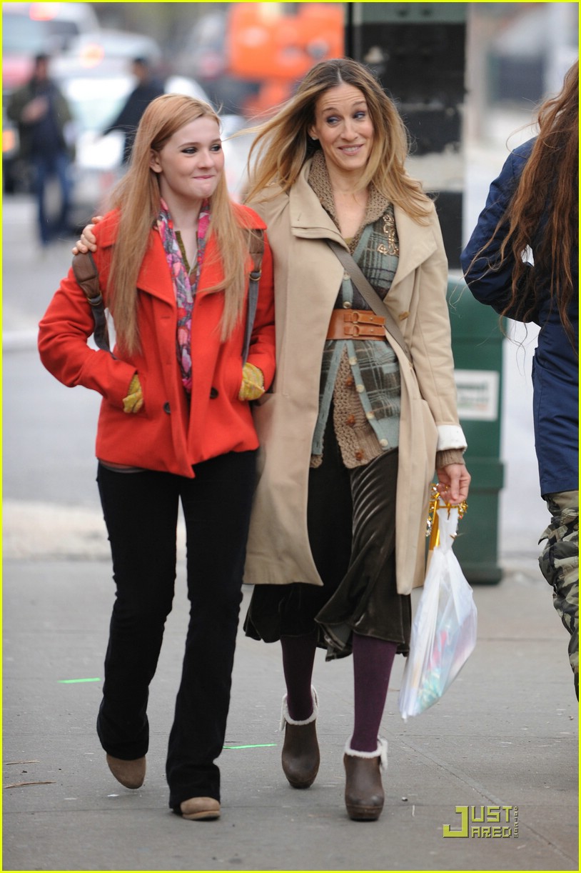Abigail Breslin & Jake T. Austin: New Year's Eve in NYC!