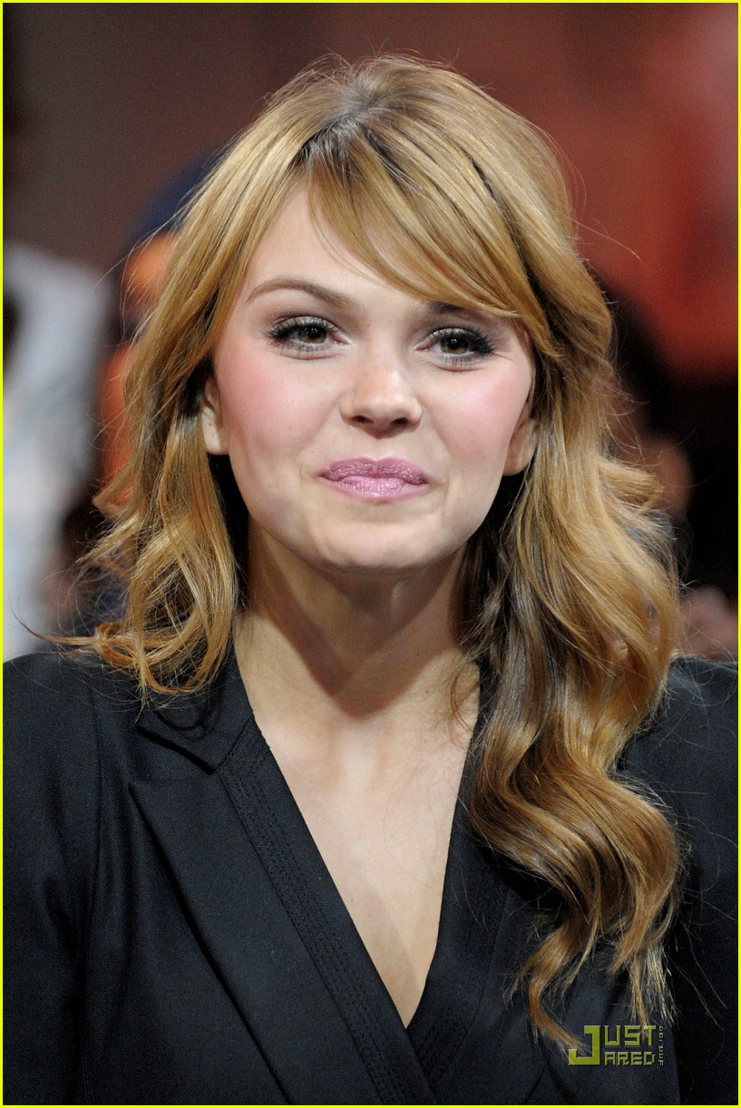 Aimee Teegarden Brings 'Prom' to MuchMusic