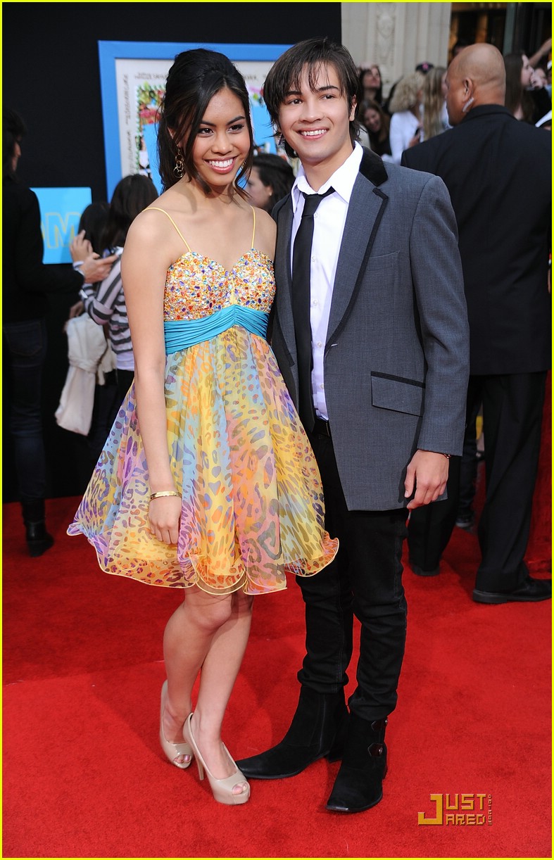 Ashley Argota & Gage Golightly Go To 'Prom'