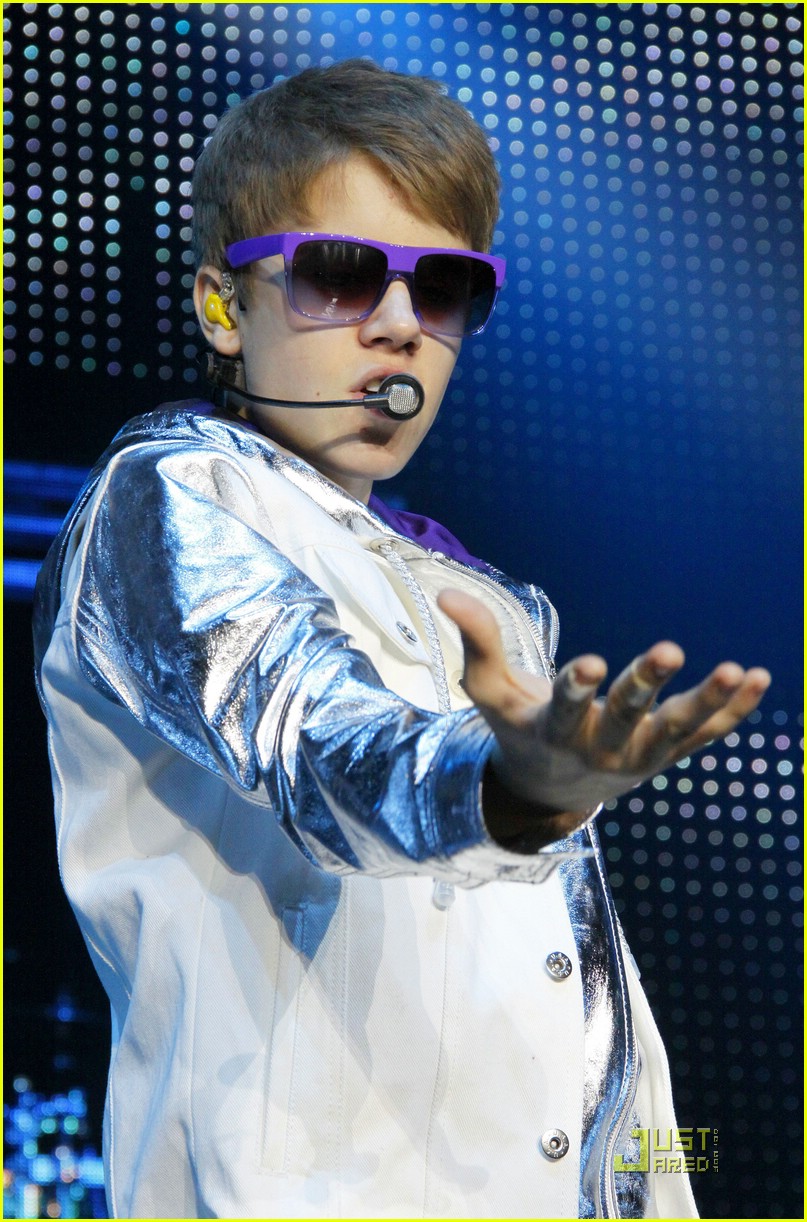 Justin Bieber Blows Away Berlin