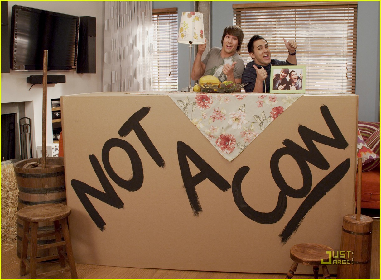 James Maslow & Carlos Pena Have A Cow