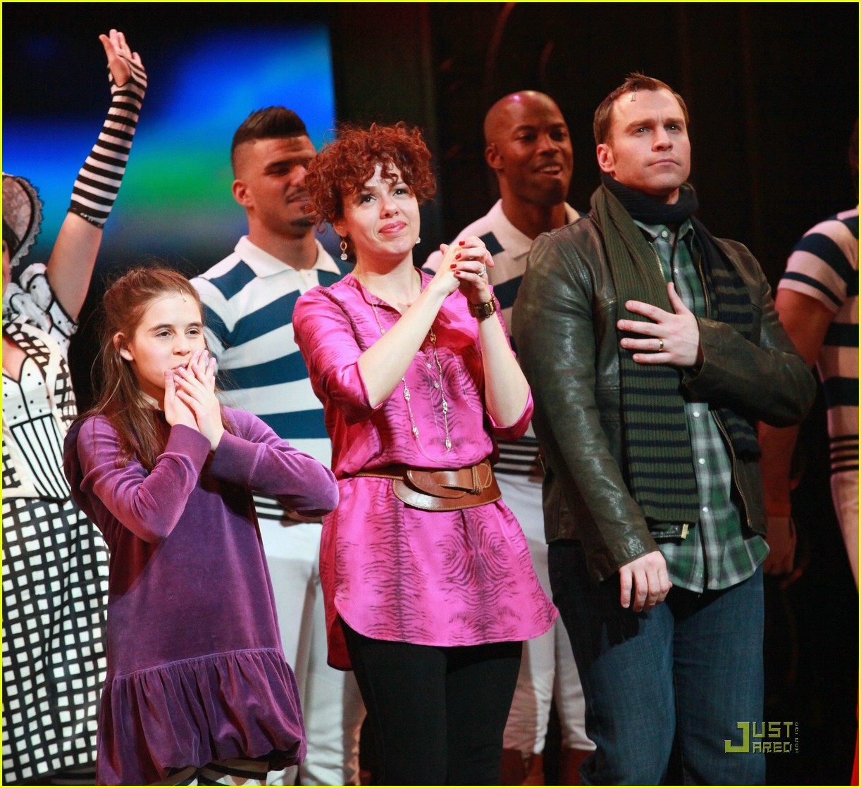 Carly Rose Sonenclar: 'Wonderland' Opening Night!