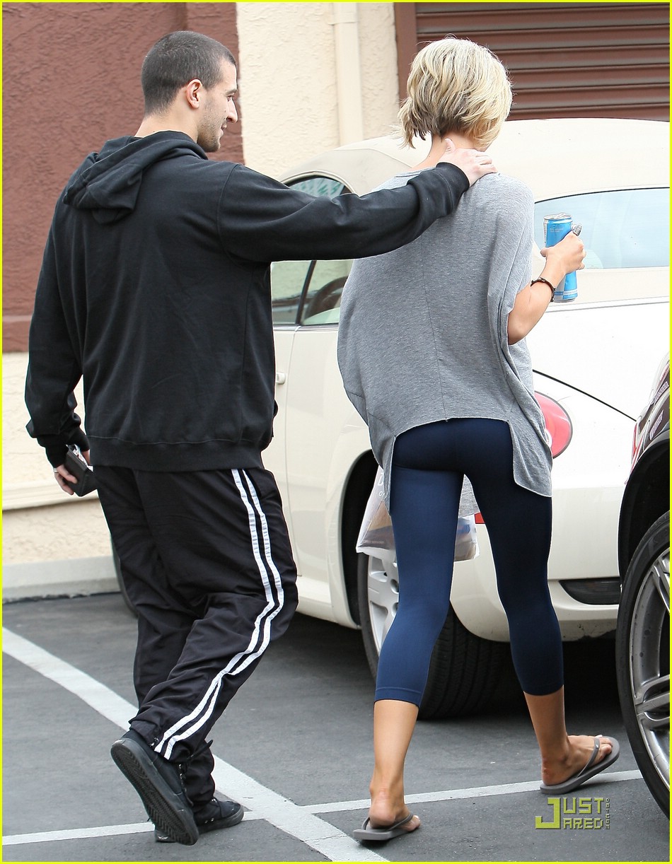 Chelsea Kane: Red Bull Break!
