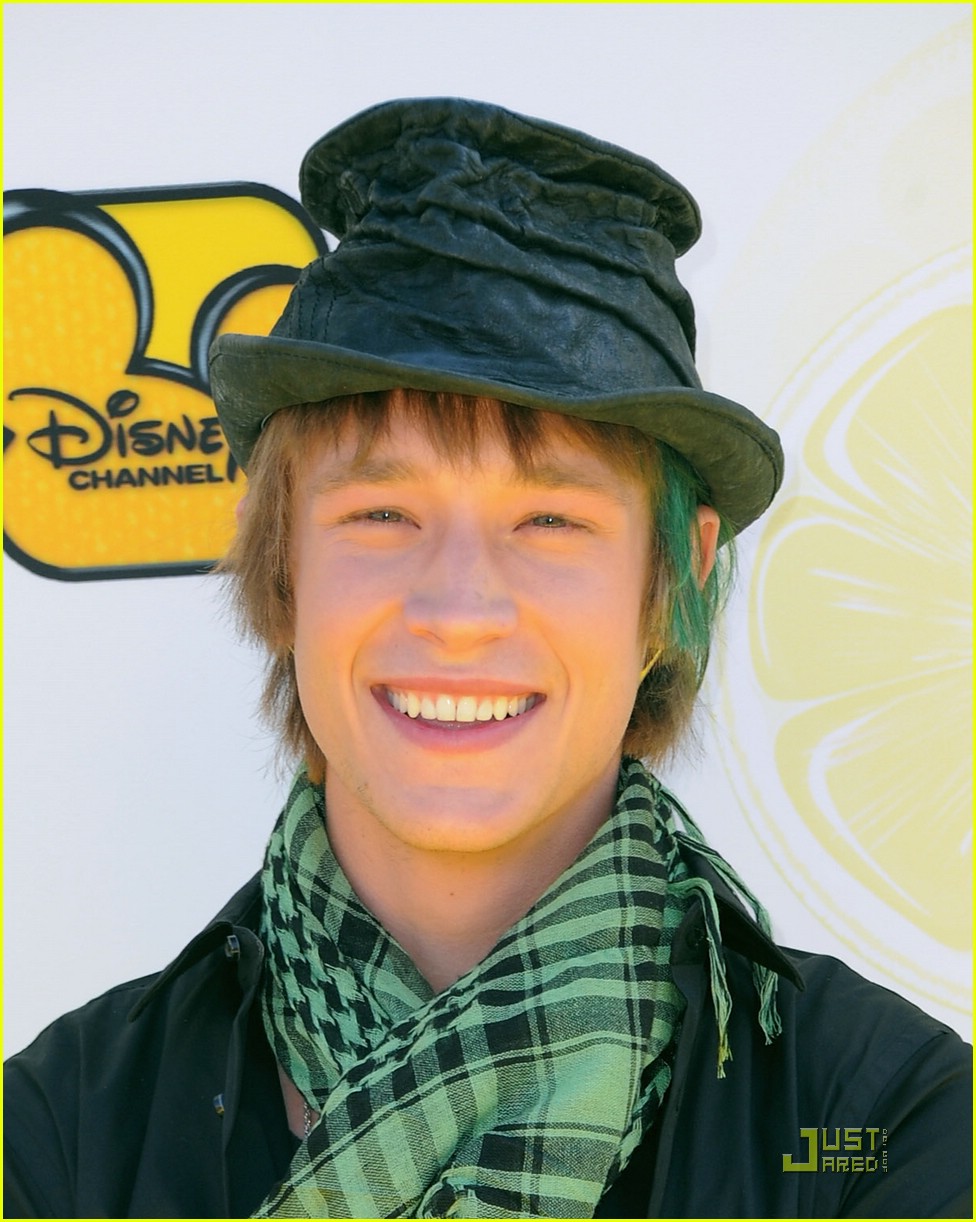 Chris Brochu & Nick Roux: Mudslide Crush Crashes Lemonade Mouth Premiere!