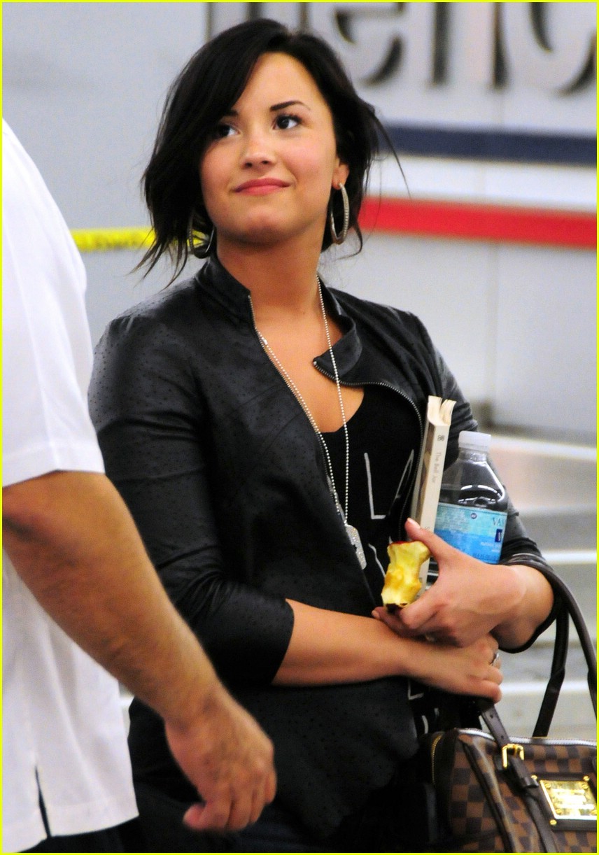 Demi Lovato: Chicago For The Weekend