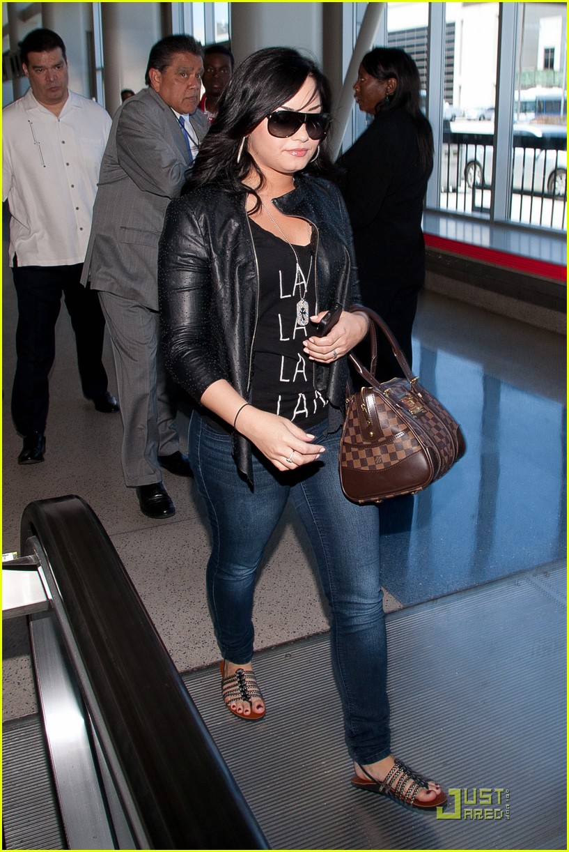 Demi Lovato Opens Up to '20/20'