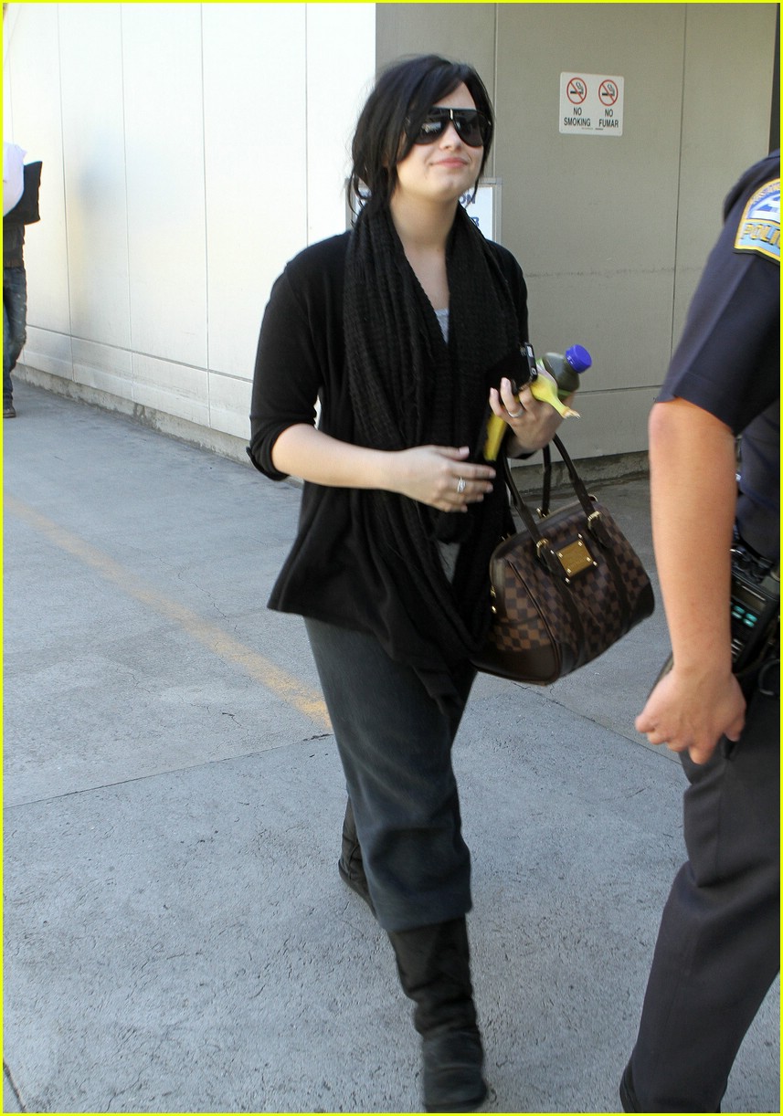 Demi Lovato: 'Good Morning' Los Angeles