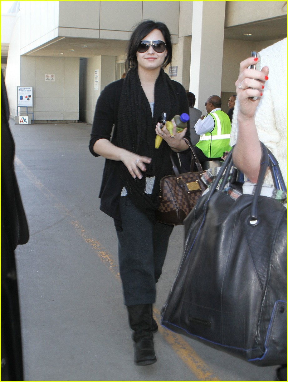 Demi Lovato: 'Good Morning' Los Angeles