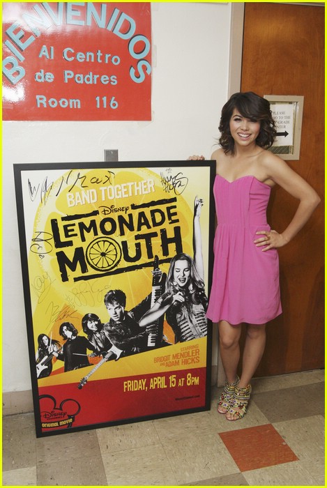 Hayley Kiyoko: Lemonade Mouth Premieres TONIGHT!