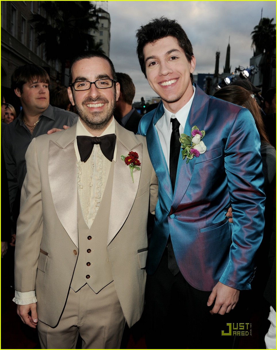 Jared Kusnitz: Prom Premiere Partier!