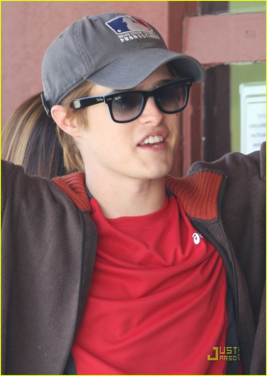 Lucas Grabeel 'Kickstarts' at Kings Road Cafe