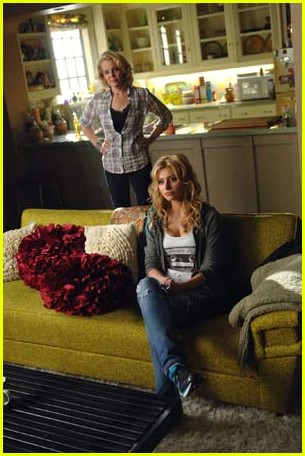 Aly & AJ Michalka Jam on 'Hellcats'