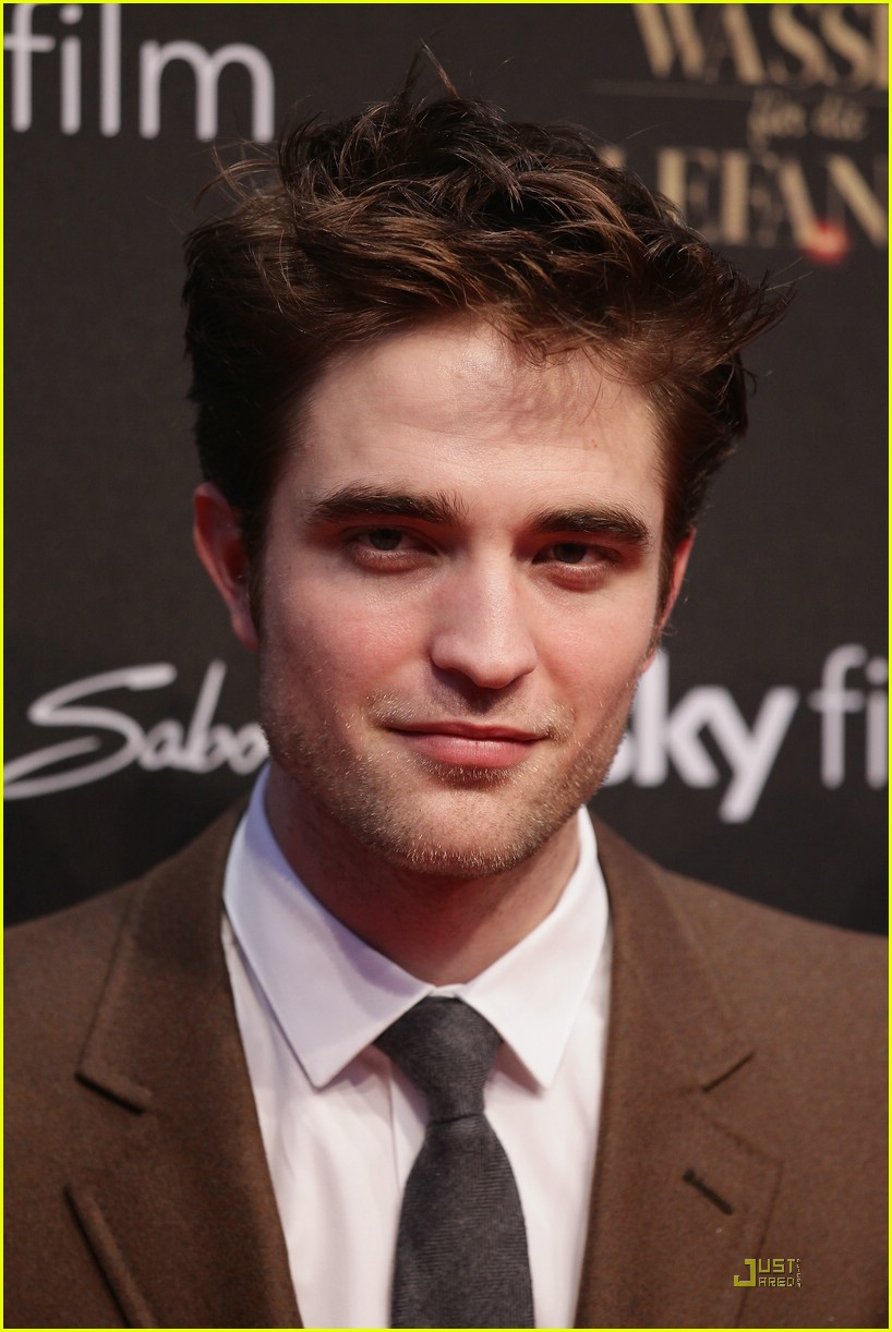 Robert Pattinson: 'Water For Elephants' Premiere in Berlin!