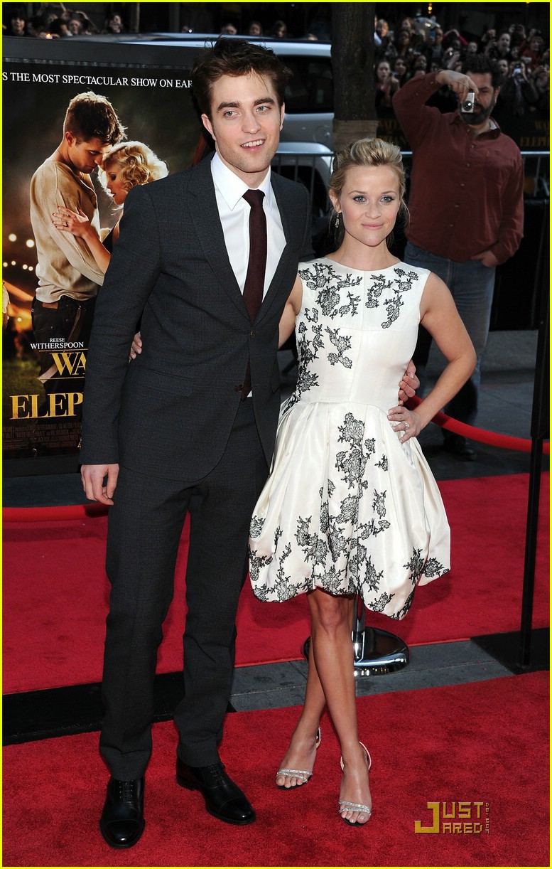Robert Pattinson: Water For Elephants Premiere in NYC!