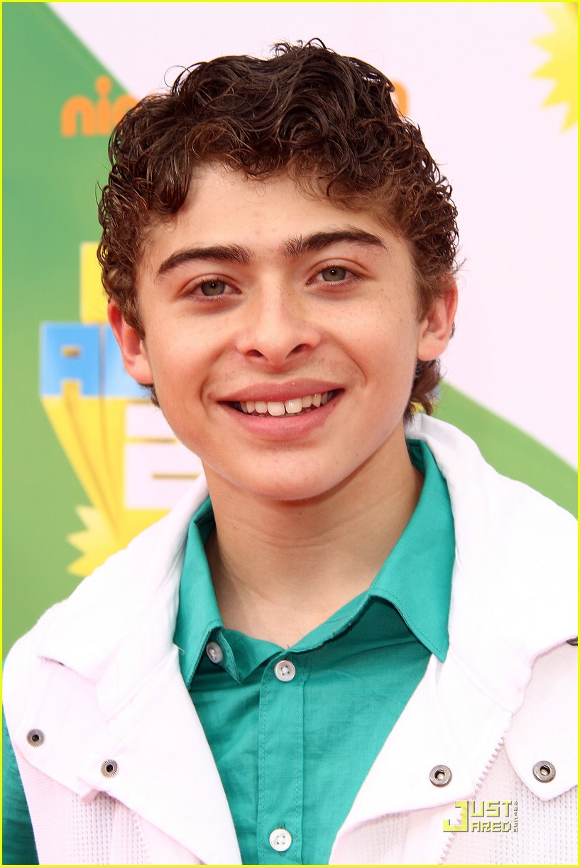 Ryan Ochoa & Kelsey Chow: Pair of Kings Kids!