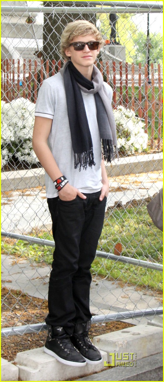 Cody Simpson Celebrates Easter at Children's Hospital Boston