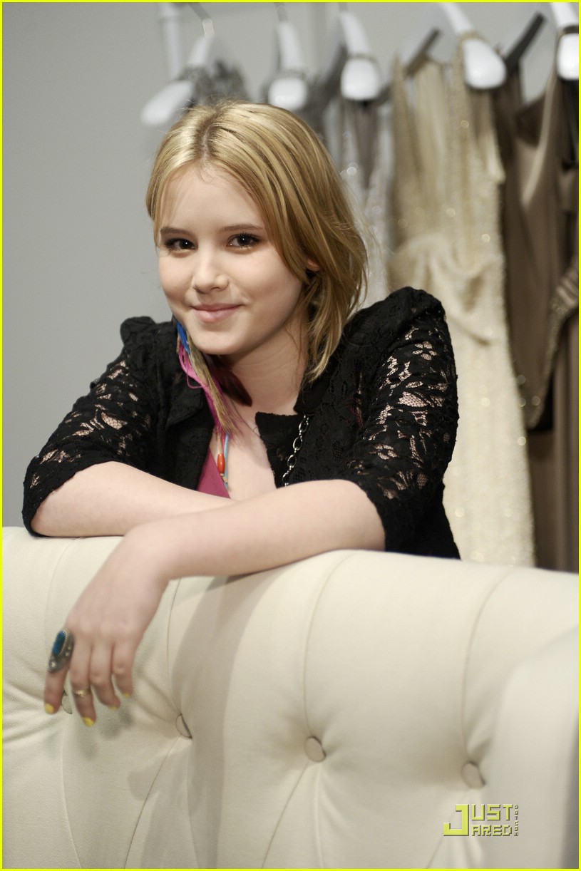 Taylor Spreitler: Guess Who's Going to Be on Melissa & Joey!