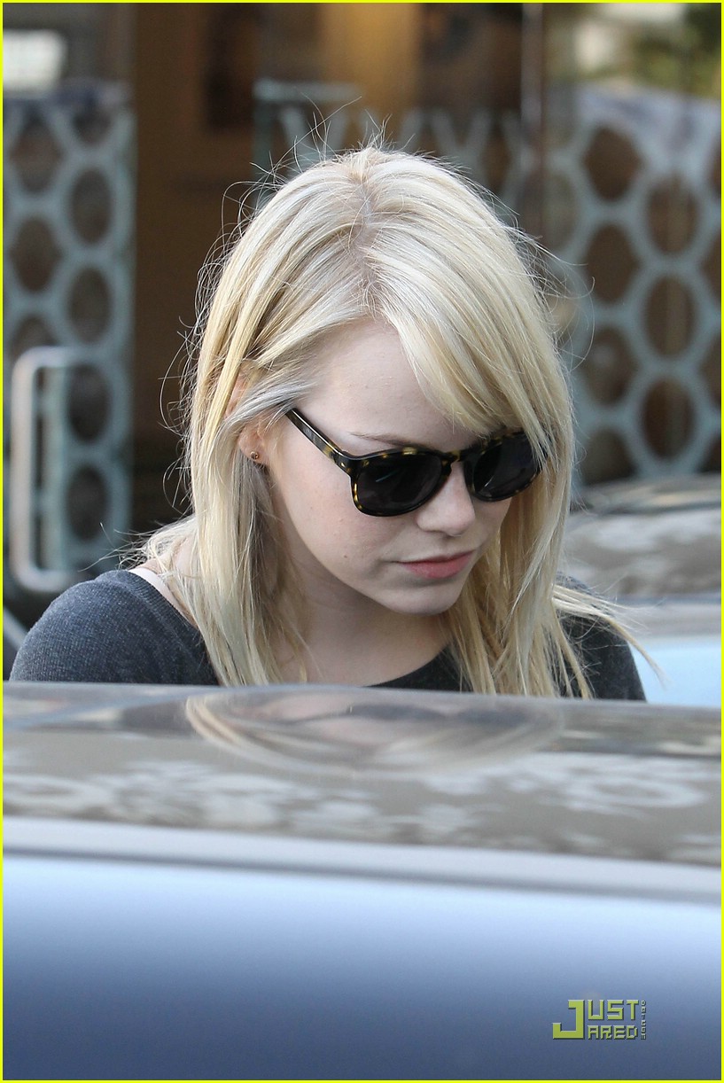 Emma Stone is Pilates Peaceful