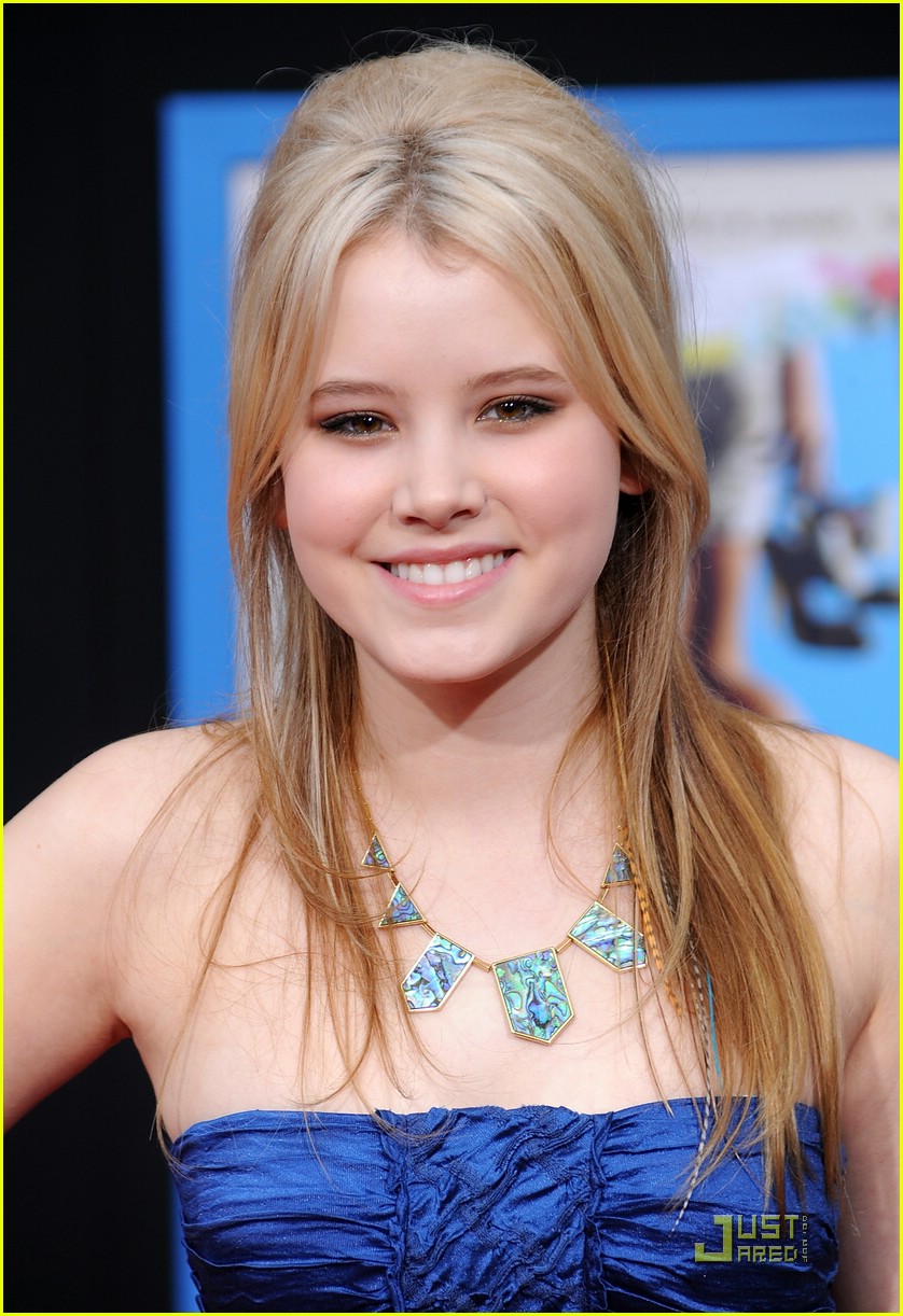 Taylor Spreitler Sports 'Prom' Poof