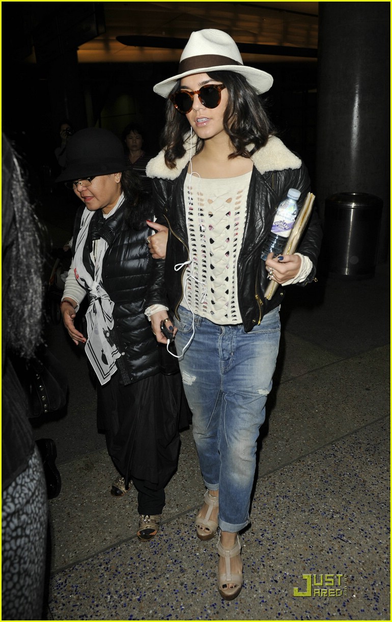 Vanessa Hudgens: Back in Los Angeles!