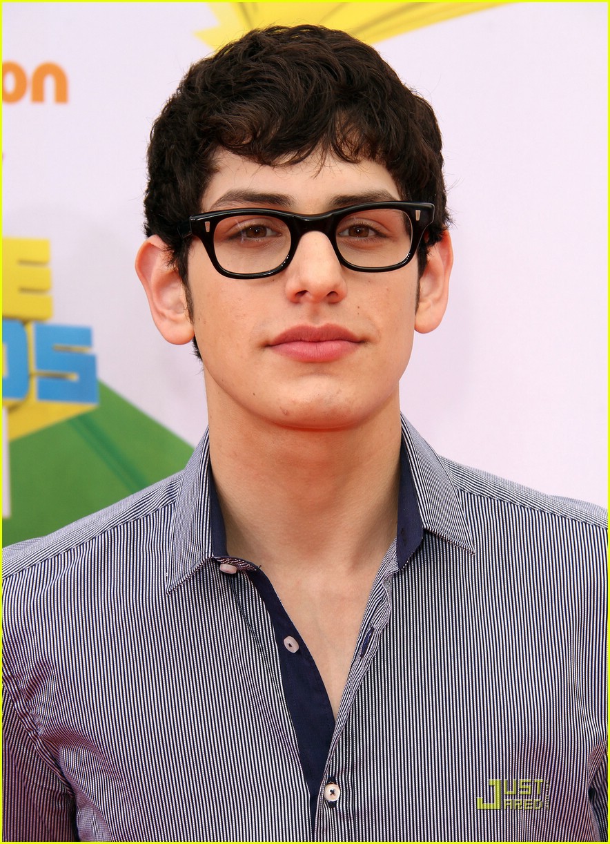 Avan Jogia, Leon Thomas & Matt Bennett: Victorious at the KCAs!