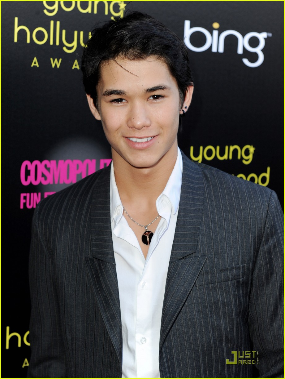 BooBoo Stewart: Young Hollywood Awards 2011