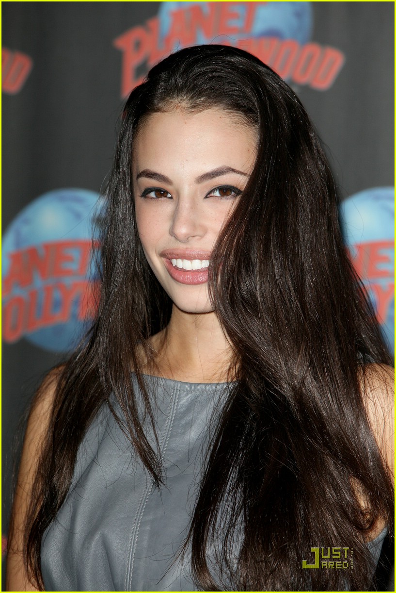 Chloe Bridges: 'Worst.Prom.Ever.' at Planet Hollywood!