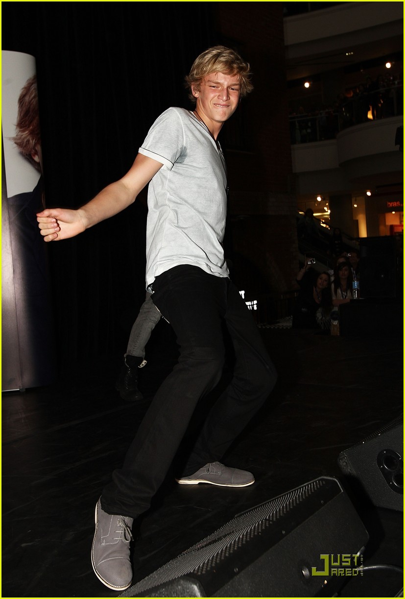 Cody Simpson: Melbourne Mayhem!