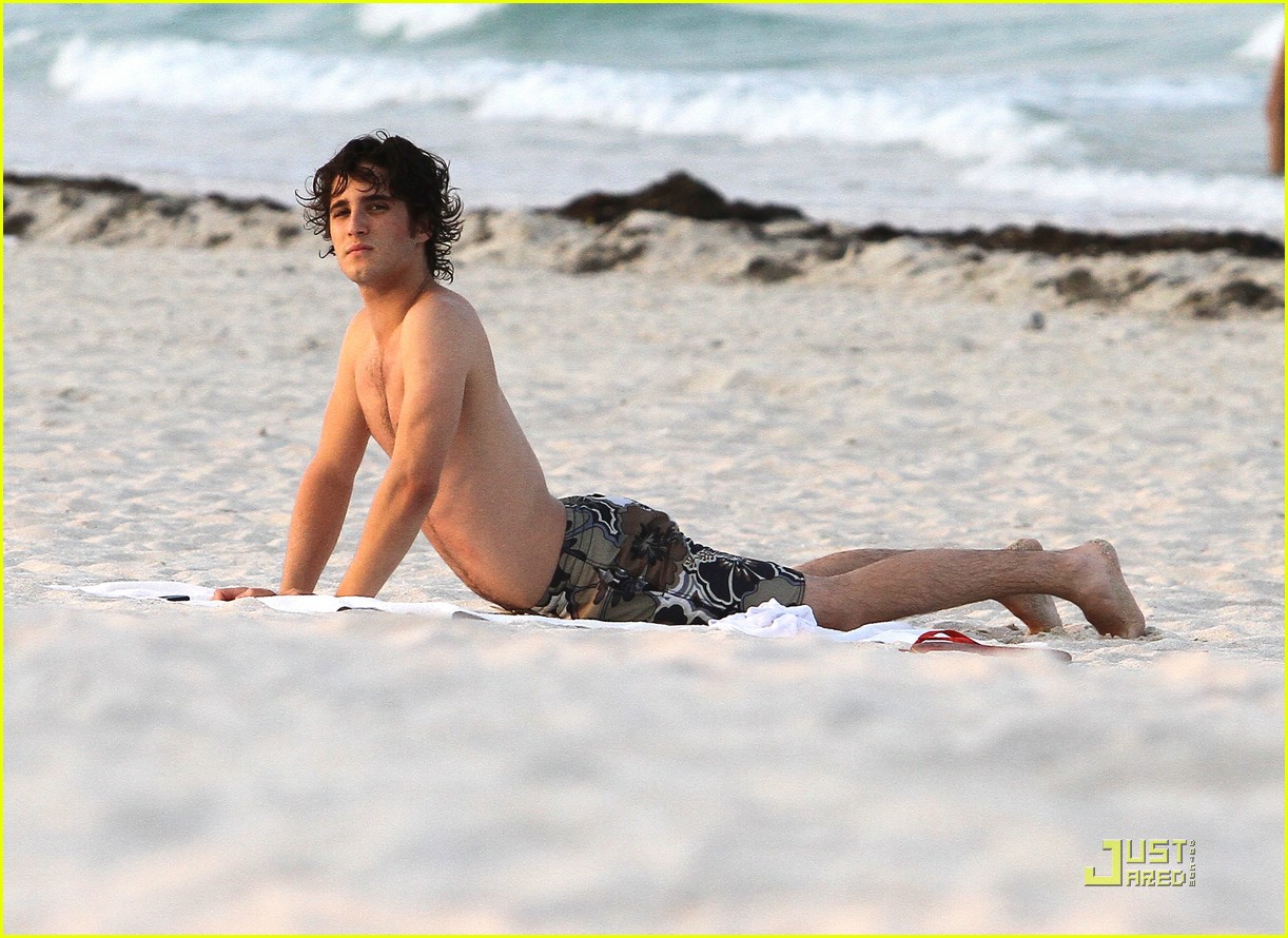 Diego Boneta: 'Rock of Ages' Abs in Miami!