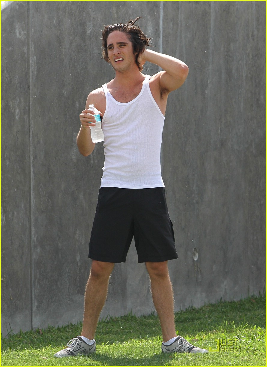Julianne Hough & Diego Boneta: Workout Buddies!