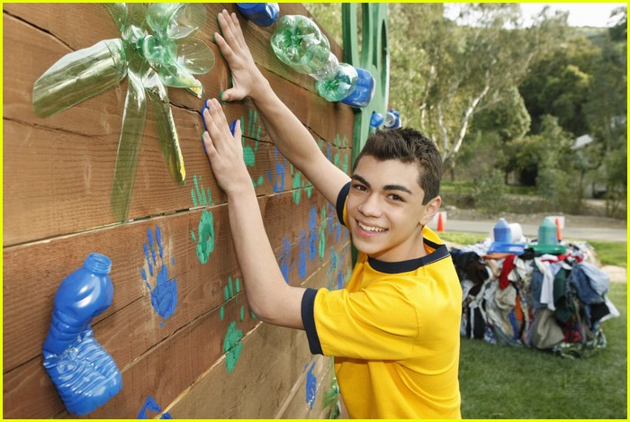 Disney's Friends For Change: Go Yellow, Go!