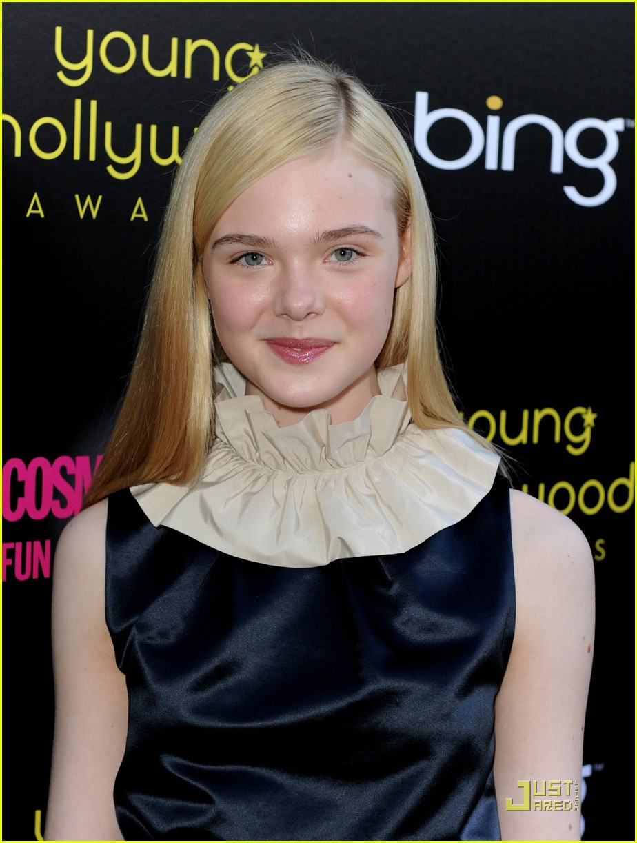 Elle Fanning: Young Hollywood Awards 2011