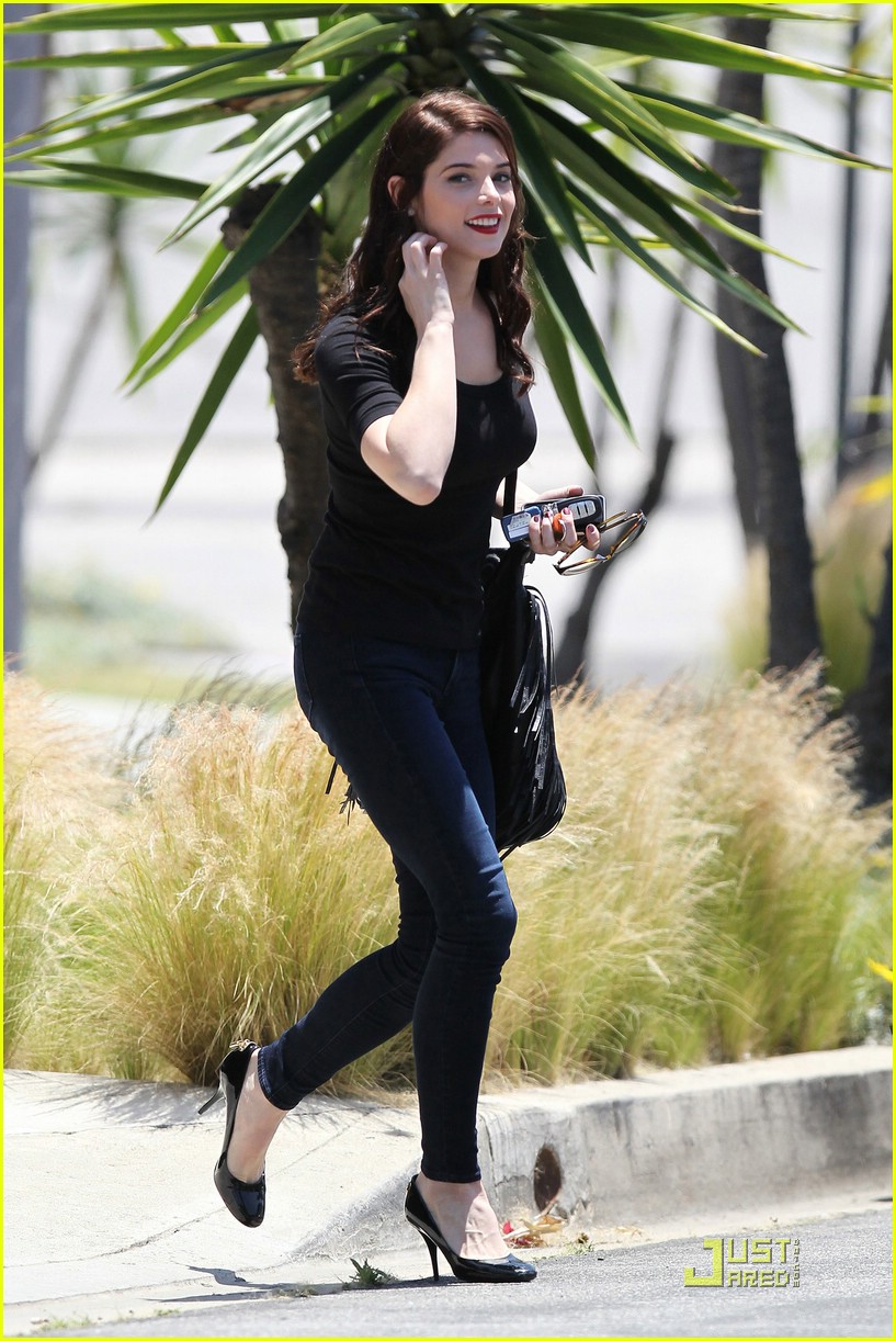 Ashley Greene: The Giggly 'Gangster'