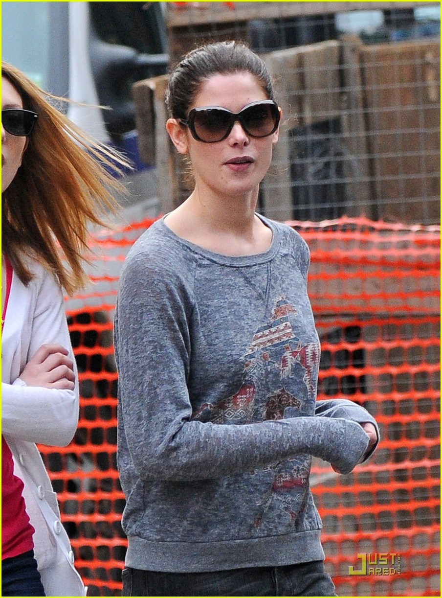 Ashley Greene: Post-MET Ball Meal