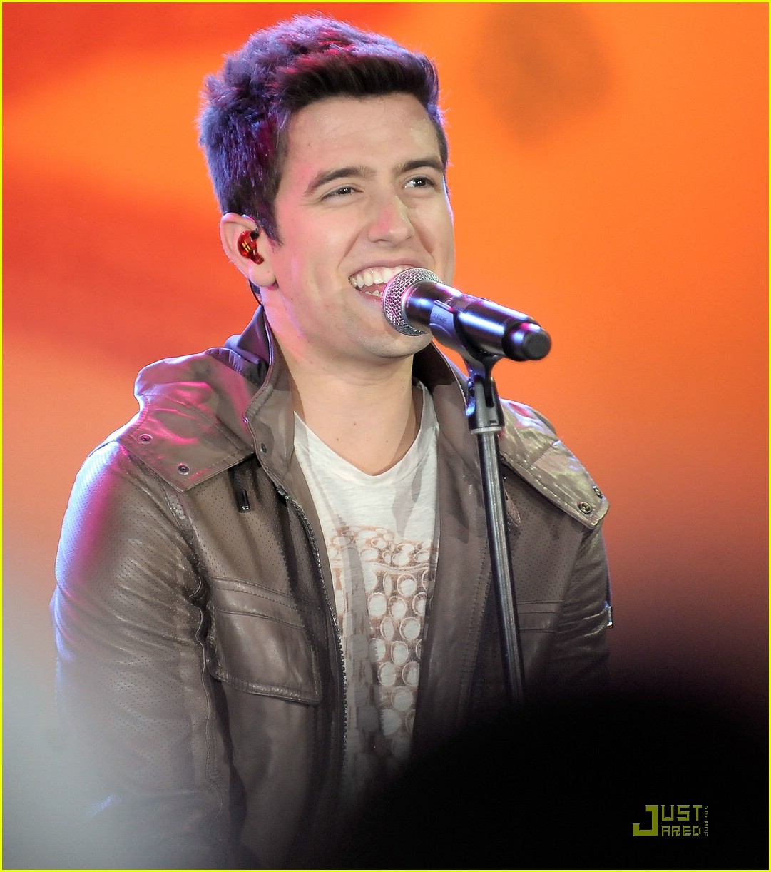 Kevin Jonas Gets A Big Time Rush
