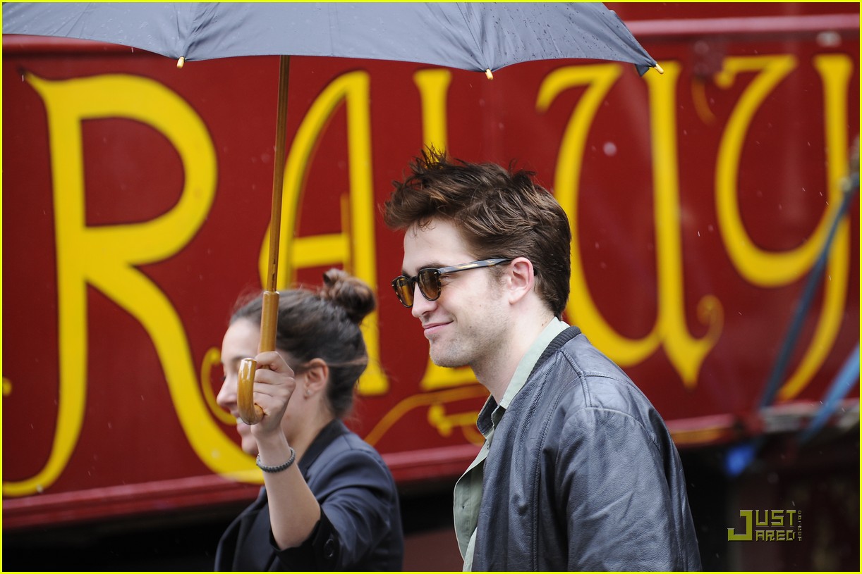 Robert Pattinson: 'Water for Elephants' Photo Call in Spain!