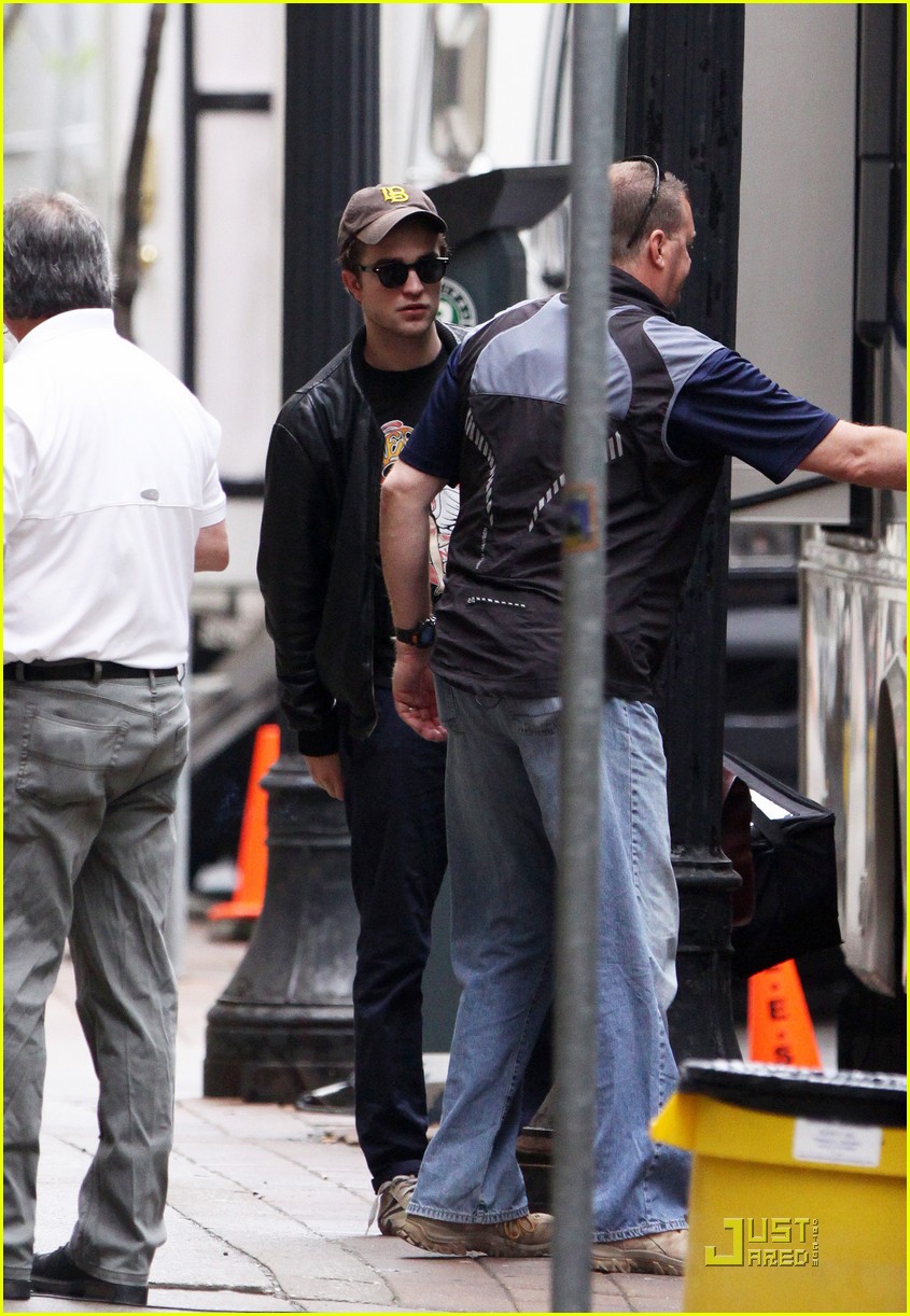 Robert Pattinson: Funny Faces on 'Cosmopolis' Set