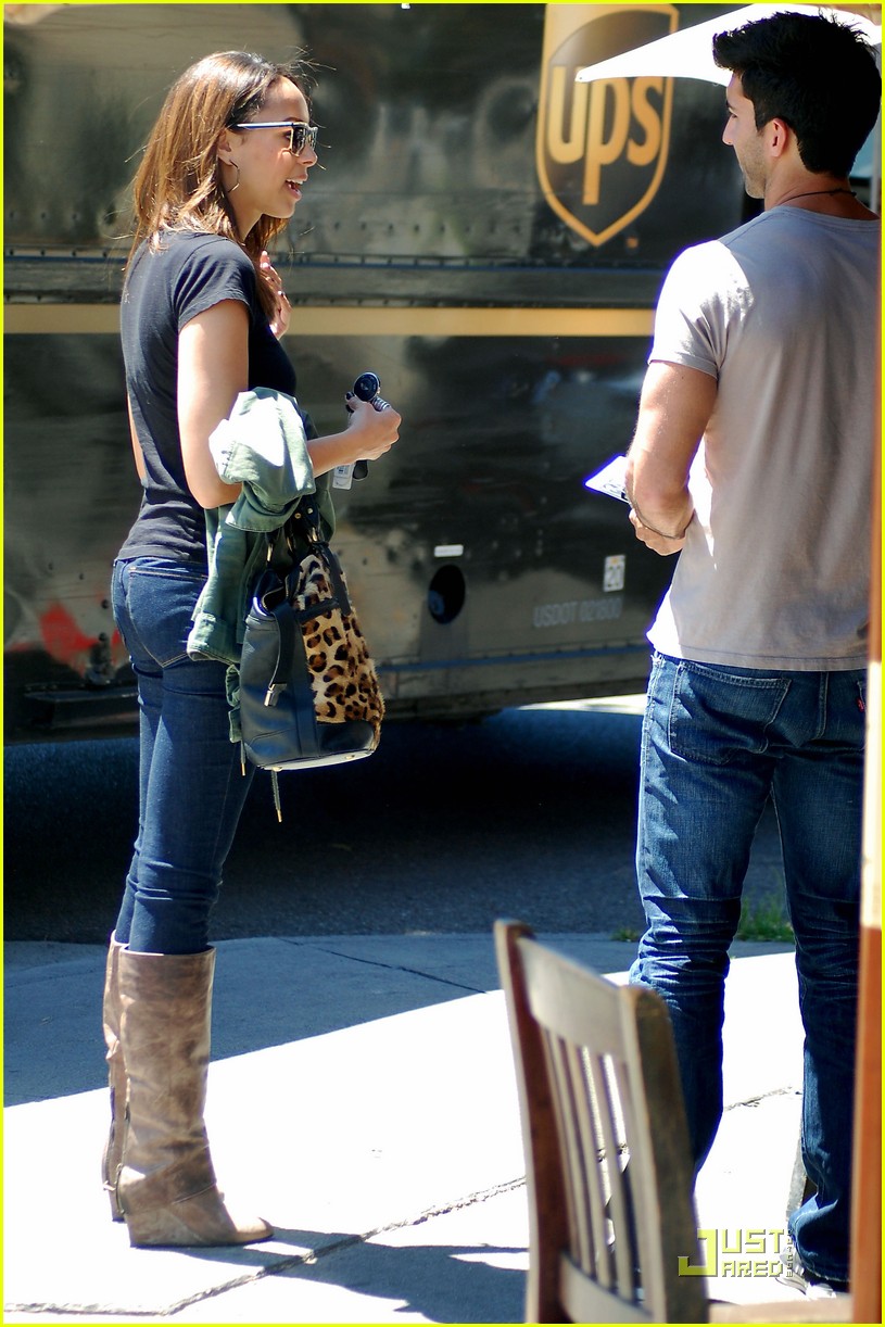 Amber Stevens: RENT Star!