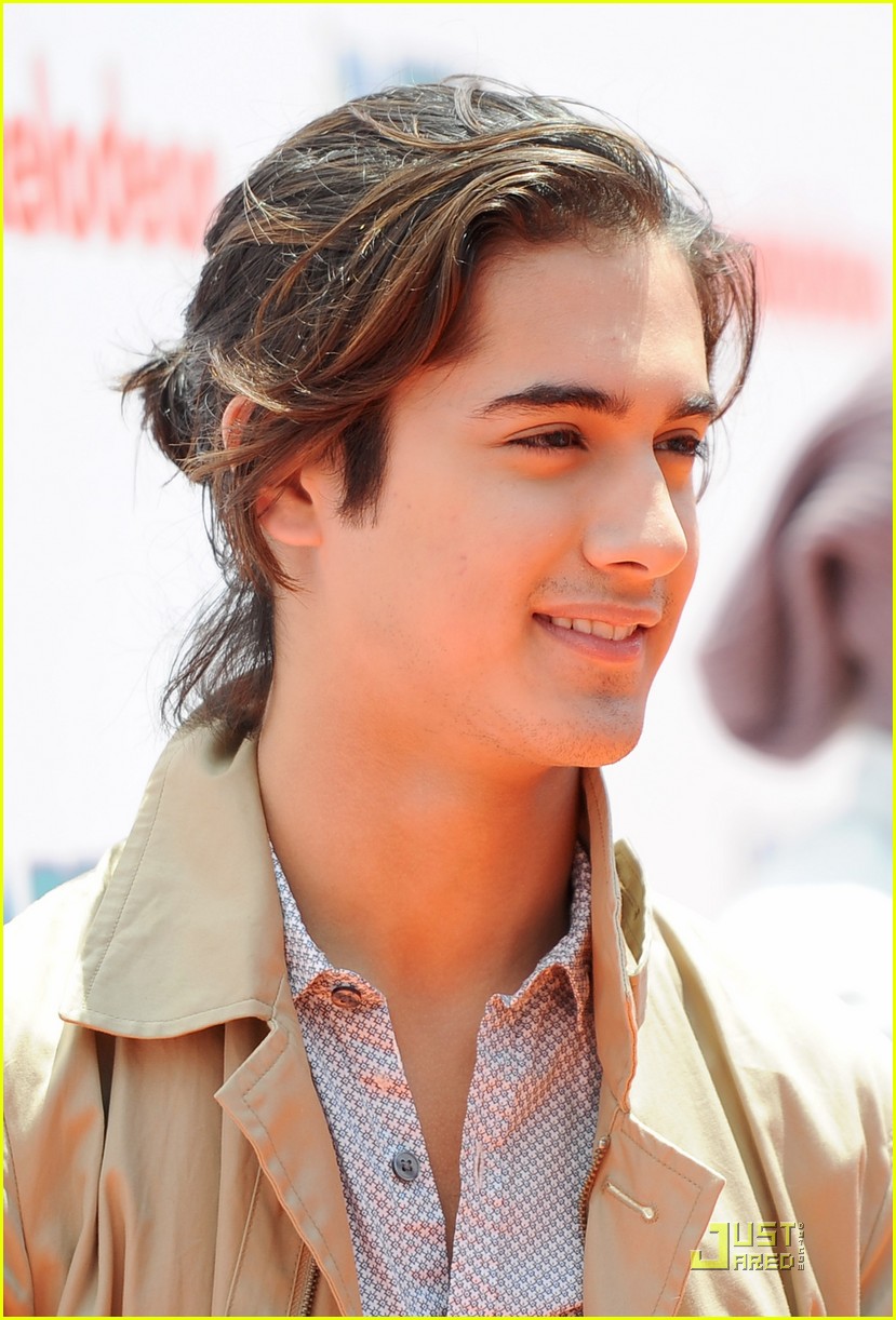 Avan Jogia Joins Keke Palmer in 'Ragz'