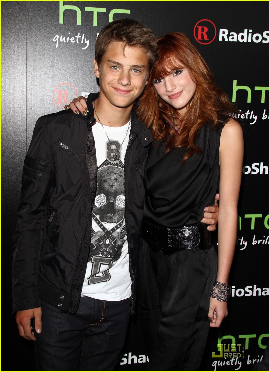 Bella Thorne: Cece's Summer Style