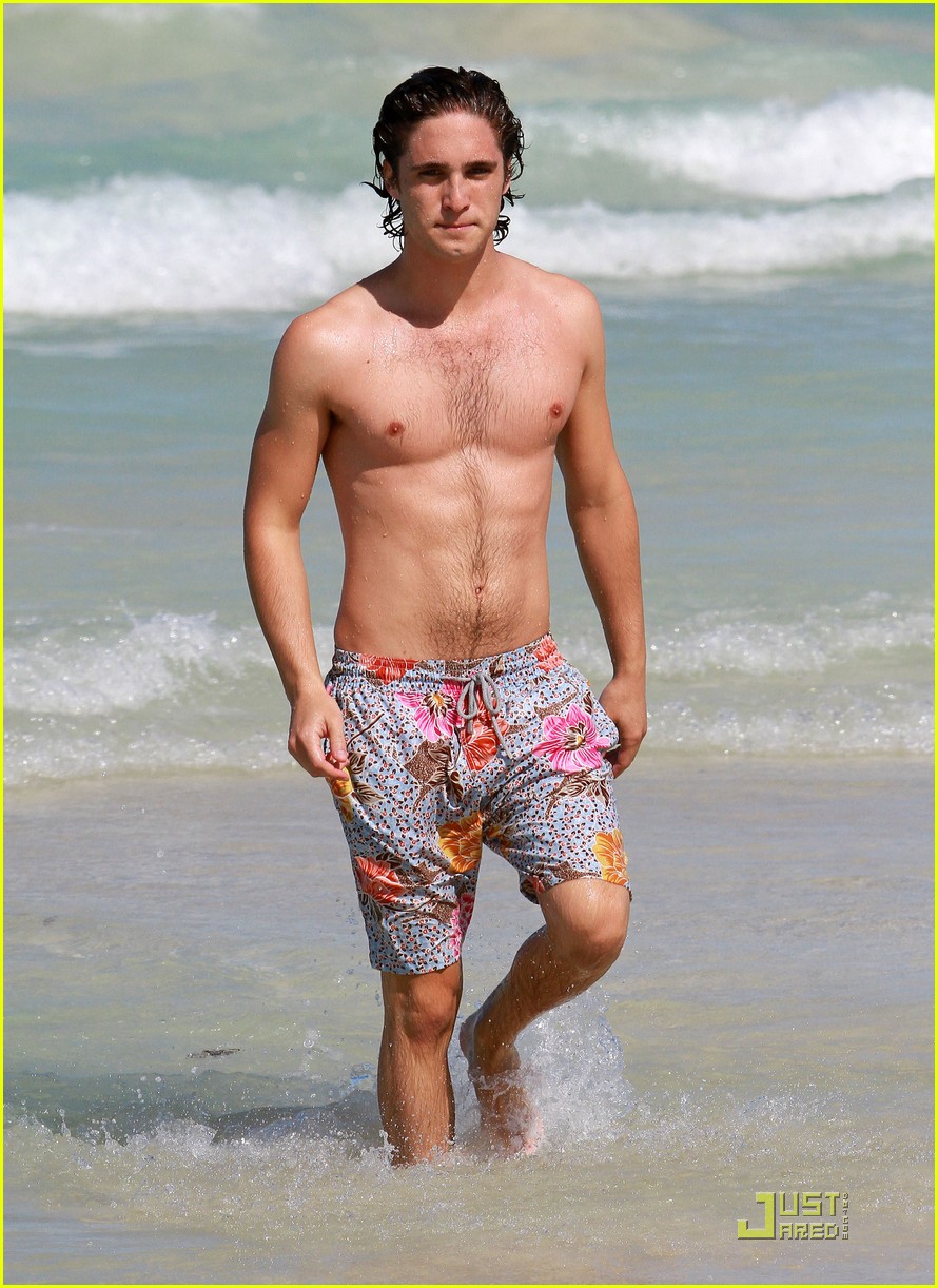 Diego Boneta: Miami Beach Fun