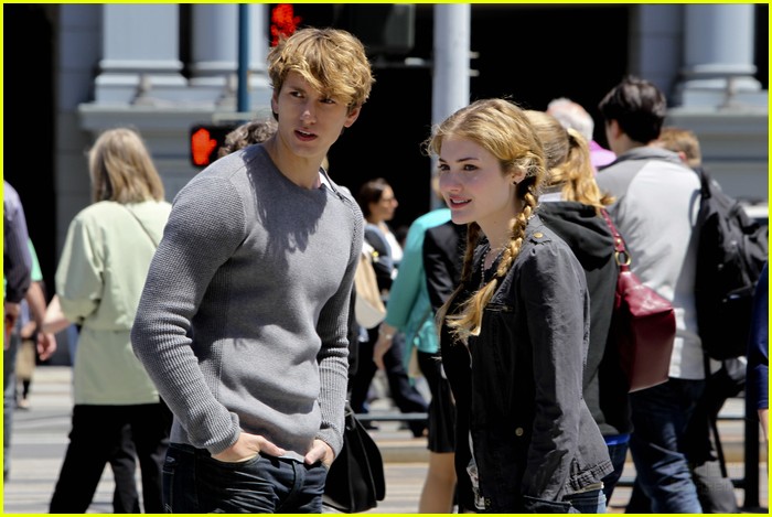 Skyler Samuels & Benjamin Stone Find a 'Green Star'