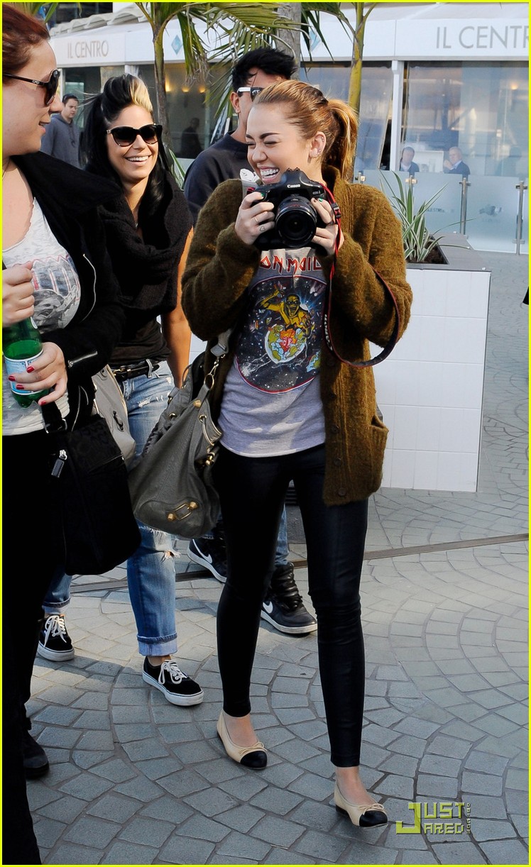 Miley Cyrus & Liam Hemsworth: Brisbane Lunchers